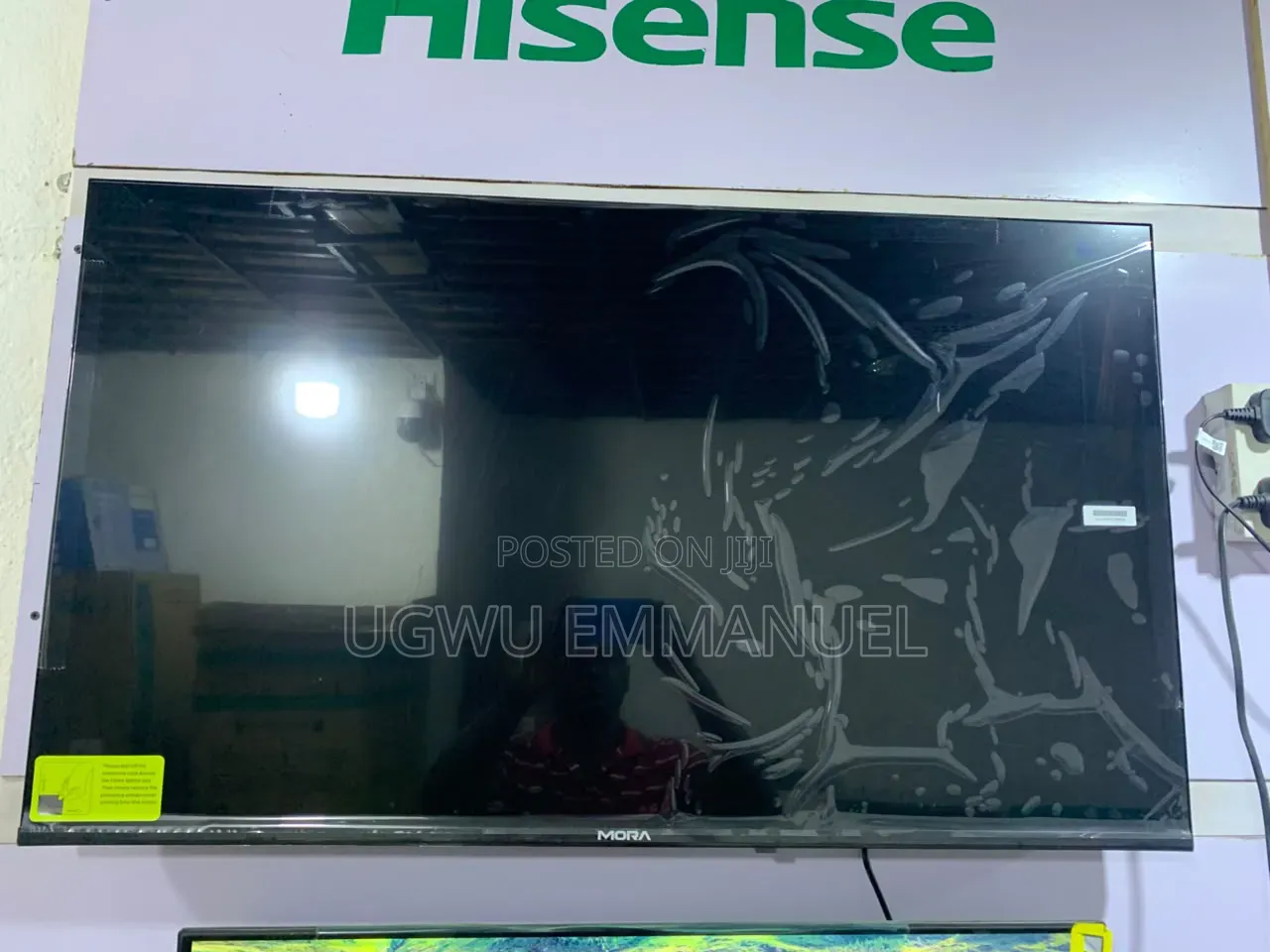 Hisense 32 Smart TV