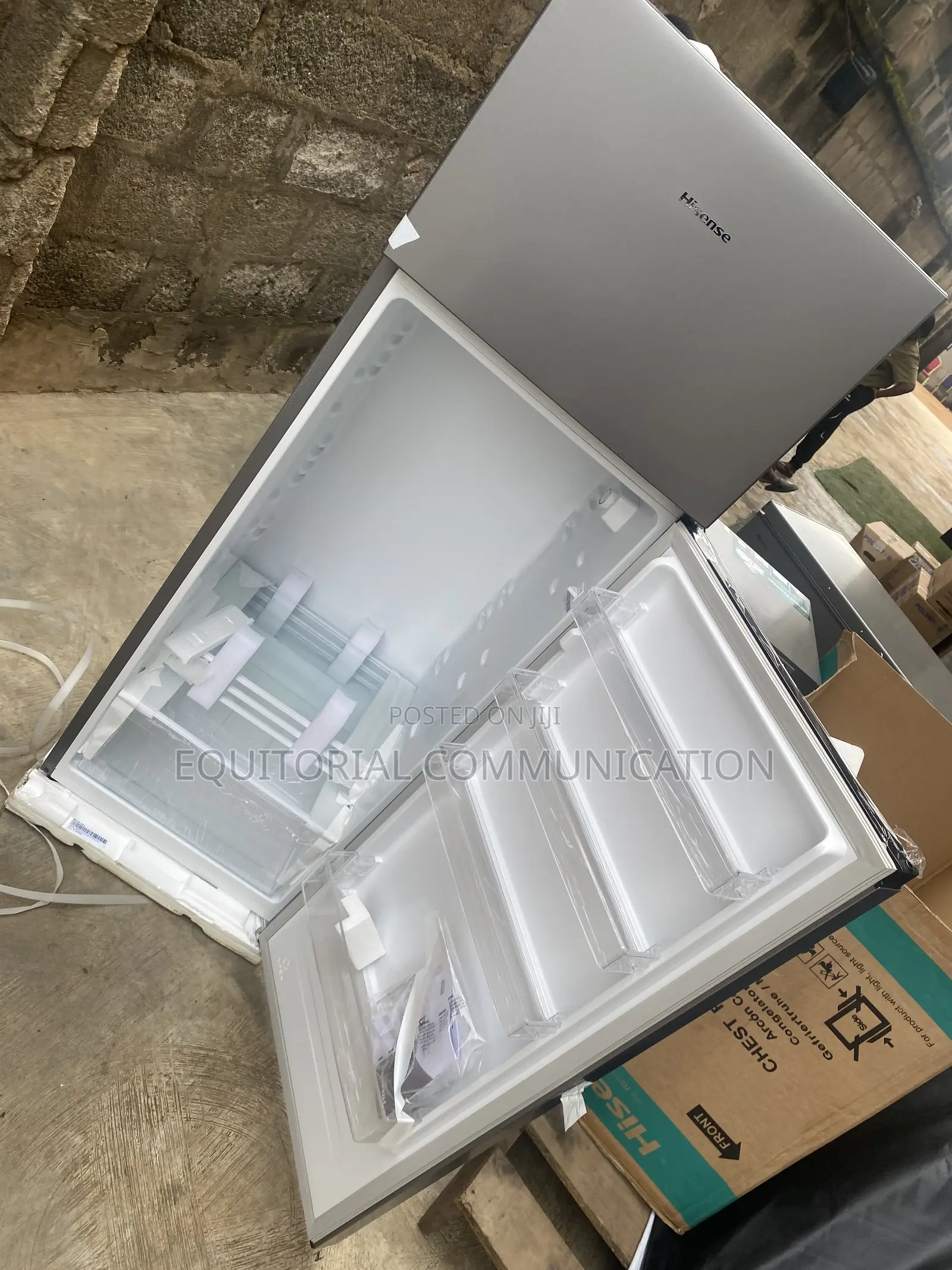 Hisense REF240DR 240L Everyday Kitchen Refrigerator