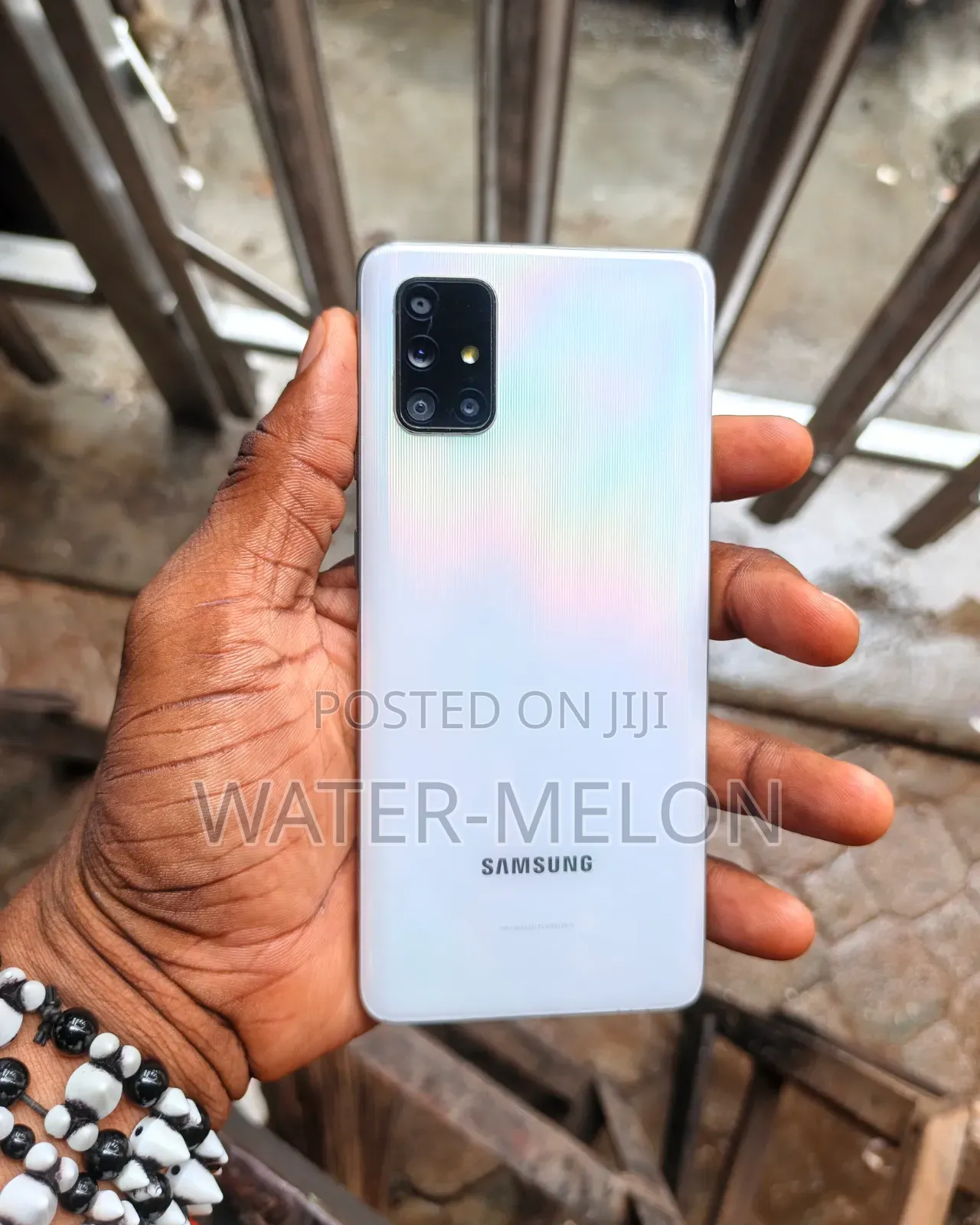 Samsung Galaxy A71 128 GB White