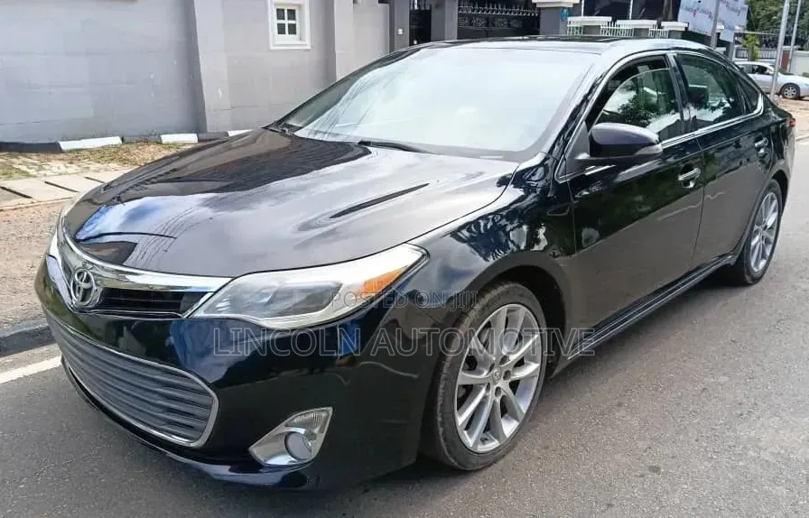 Toyota Avalon XLE 4dr Sedan (3.5L 6cyl 6A) 2015 Matt Black