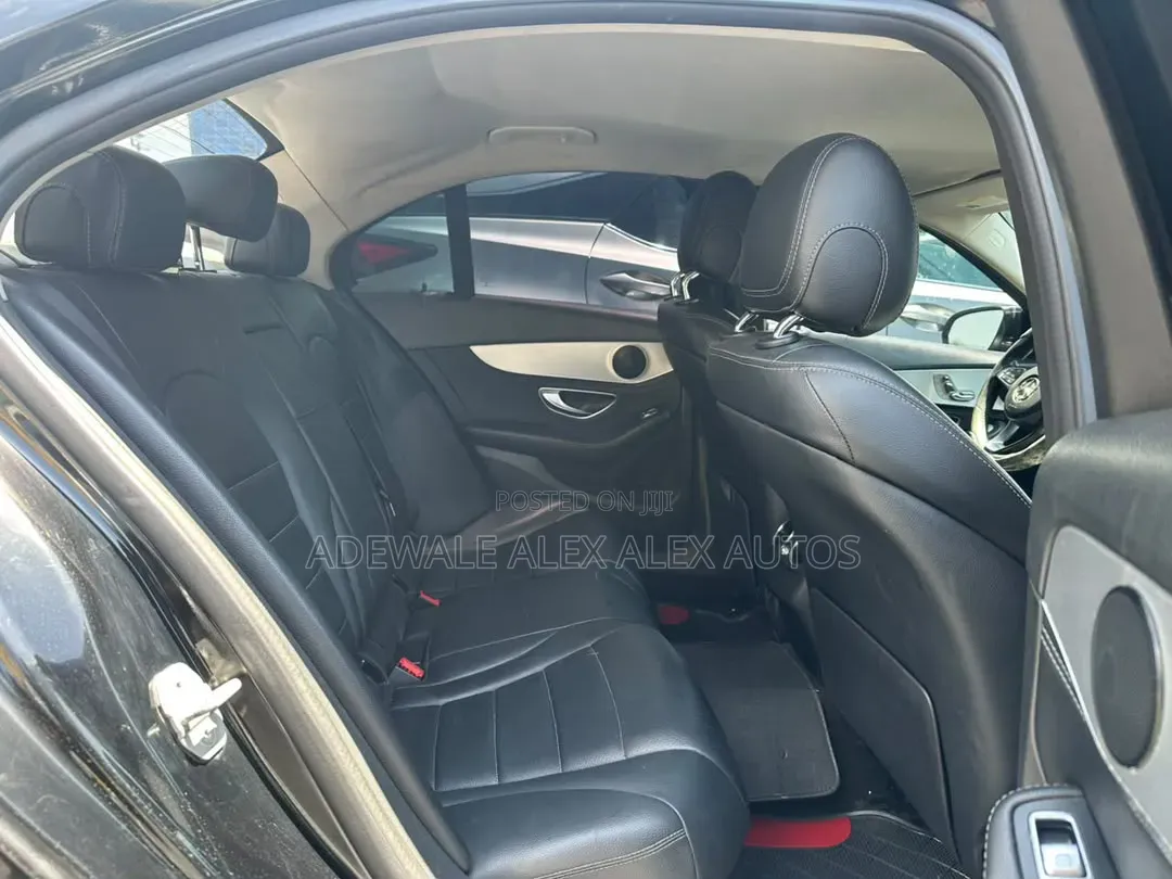 Mercedes-Benz C300 2016 Black