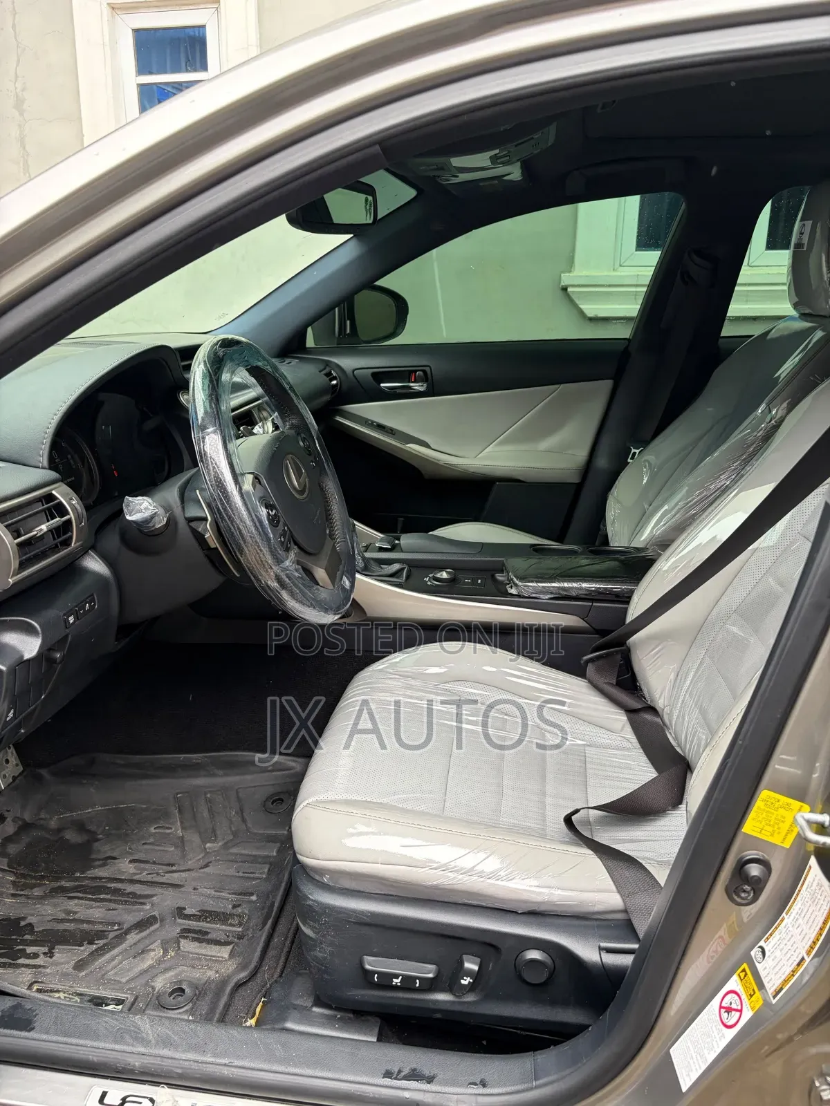 Lexus IS 250 4WD 2015 Gold