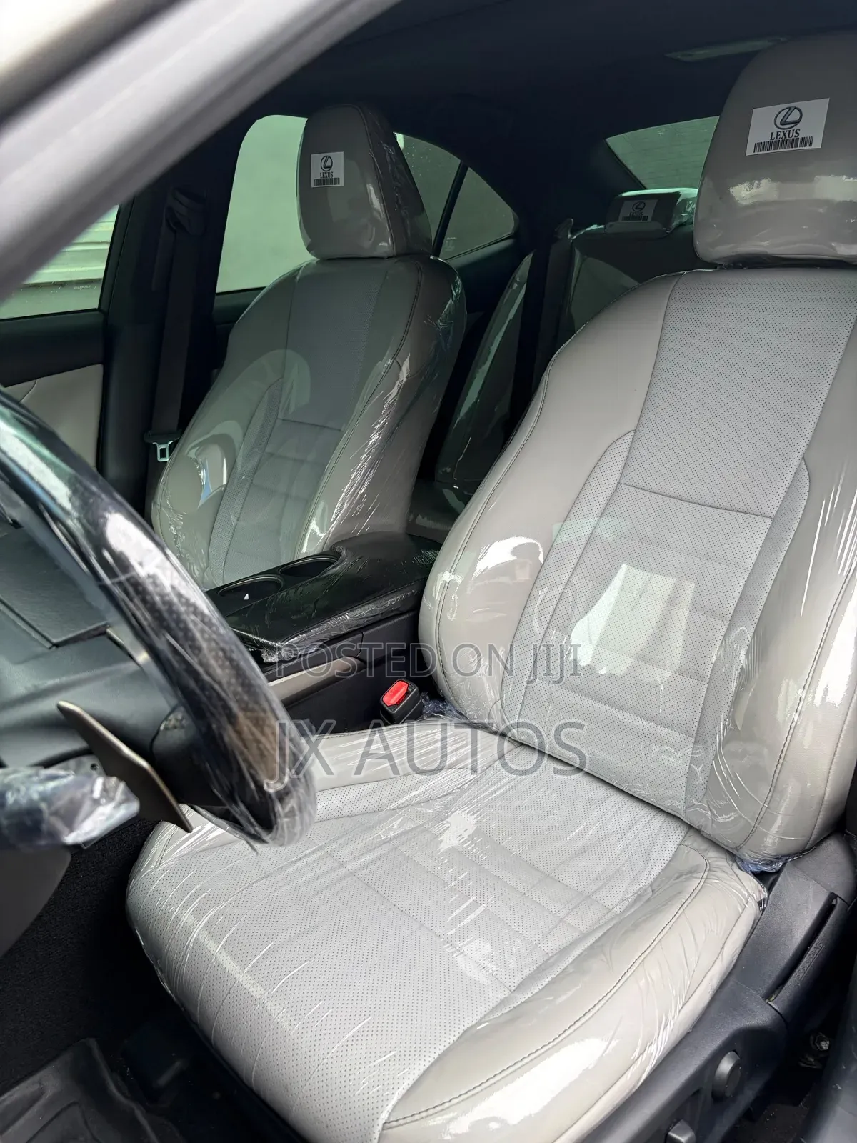 Lexus IS 250 4WD 2015 Gold