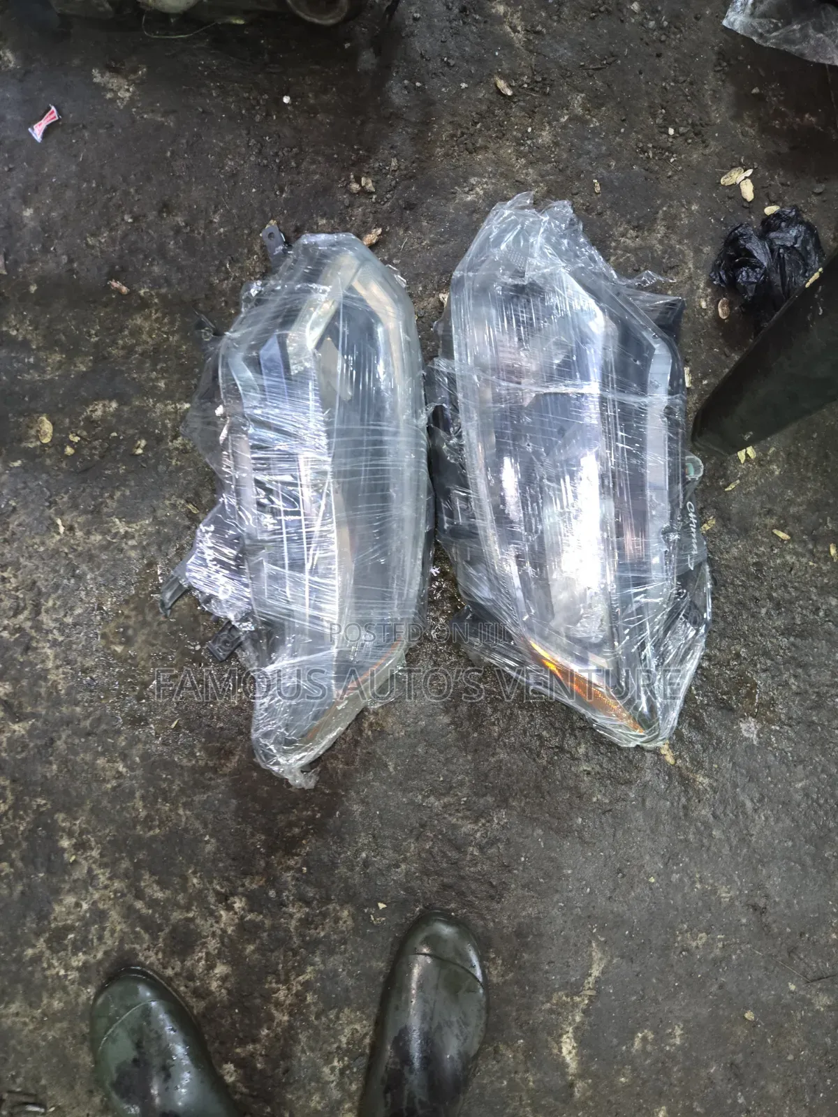 Headlight Nissan Rogue 2016