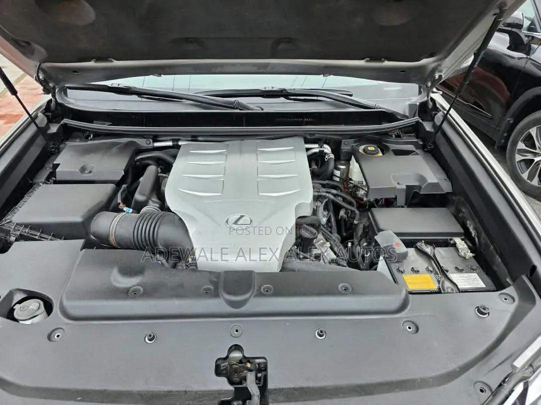 Lexus GX 2023 Gray