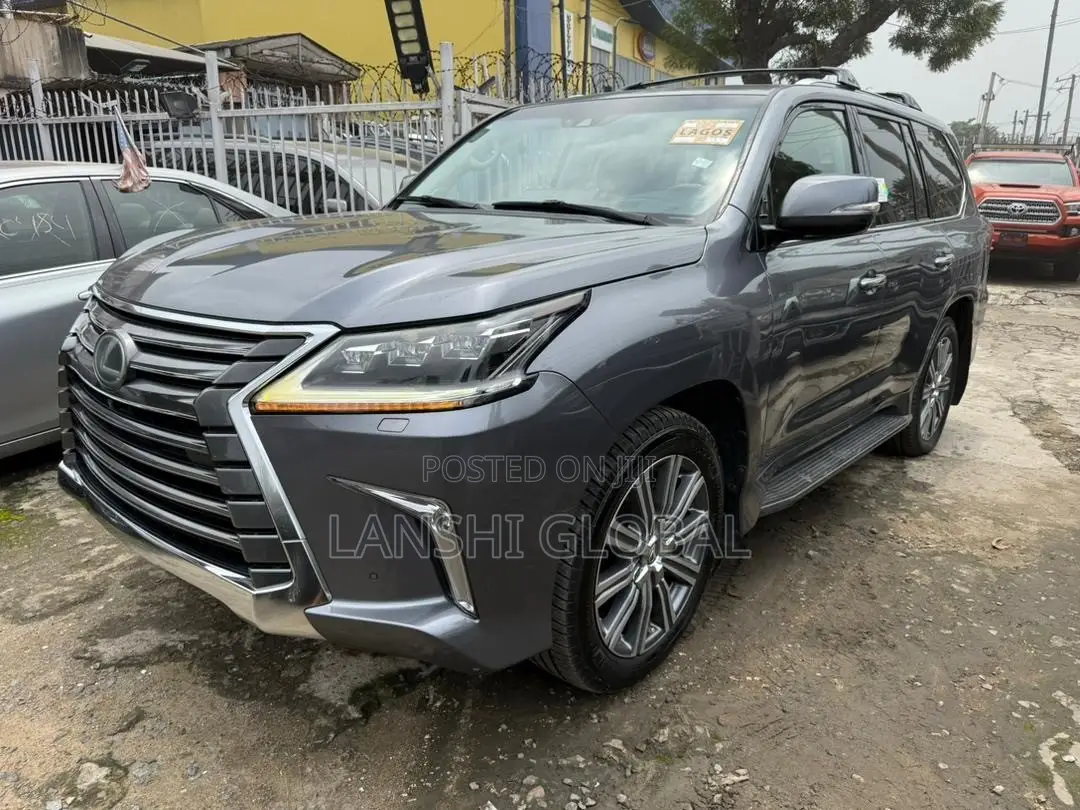 Lexus LX 570 AWD 2017 Gray