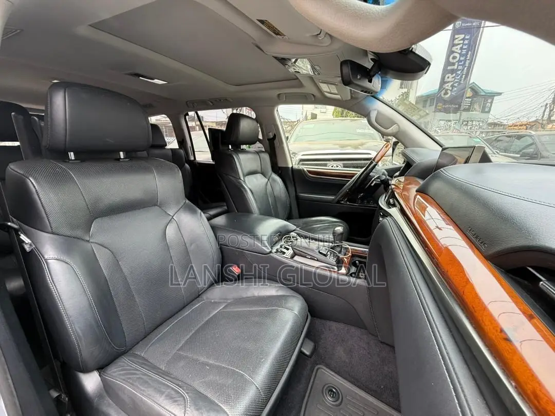 Lexus LX 570 AWD 2017 Gray