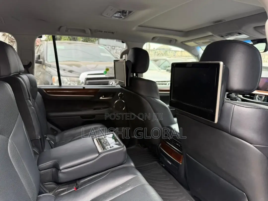 Lexus LX 570 AWD 2017 Gray