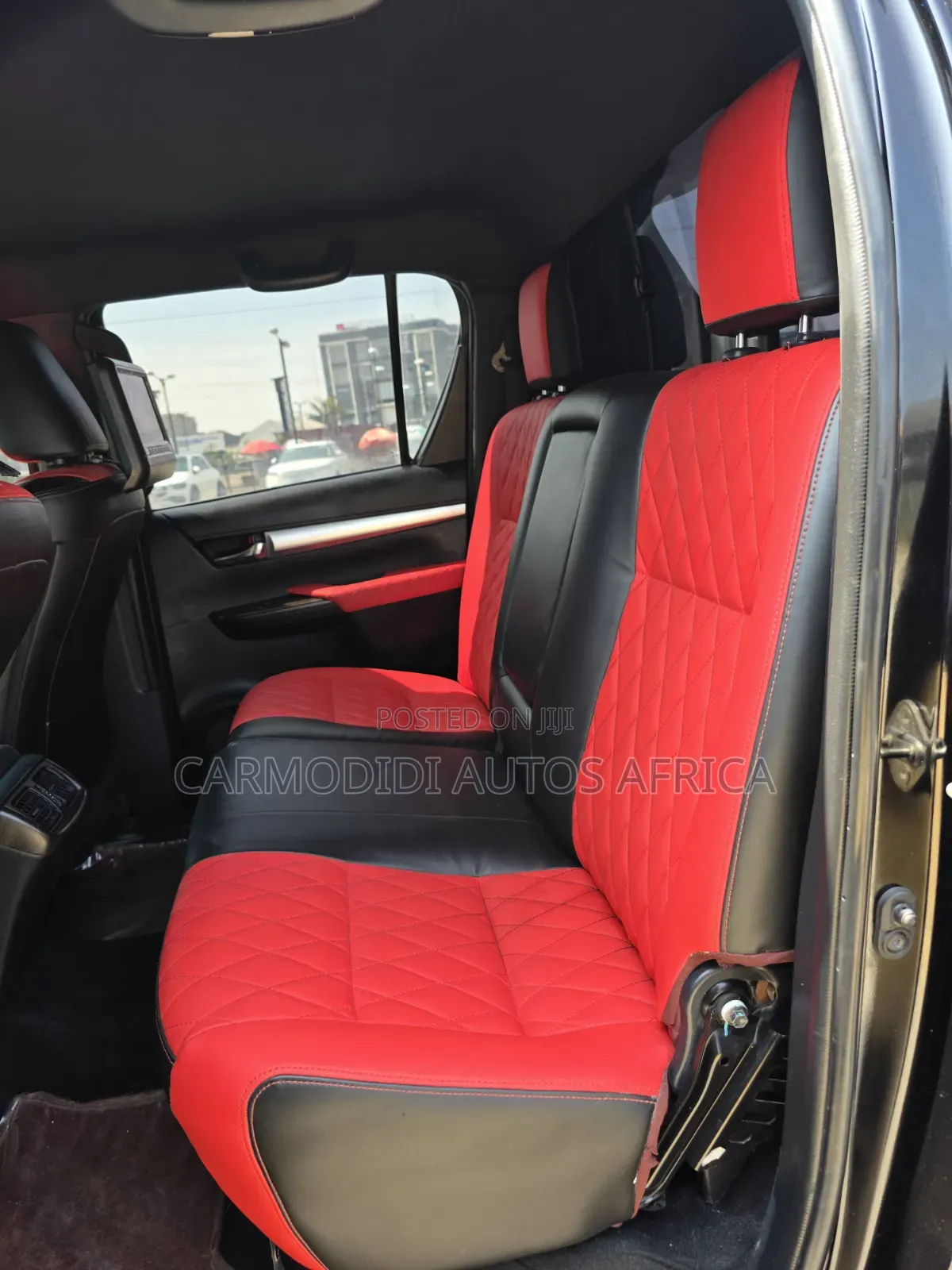 Toyota Hilux 2016 Black