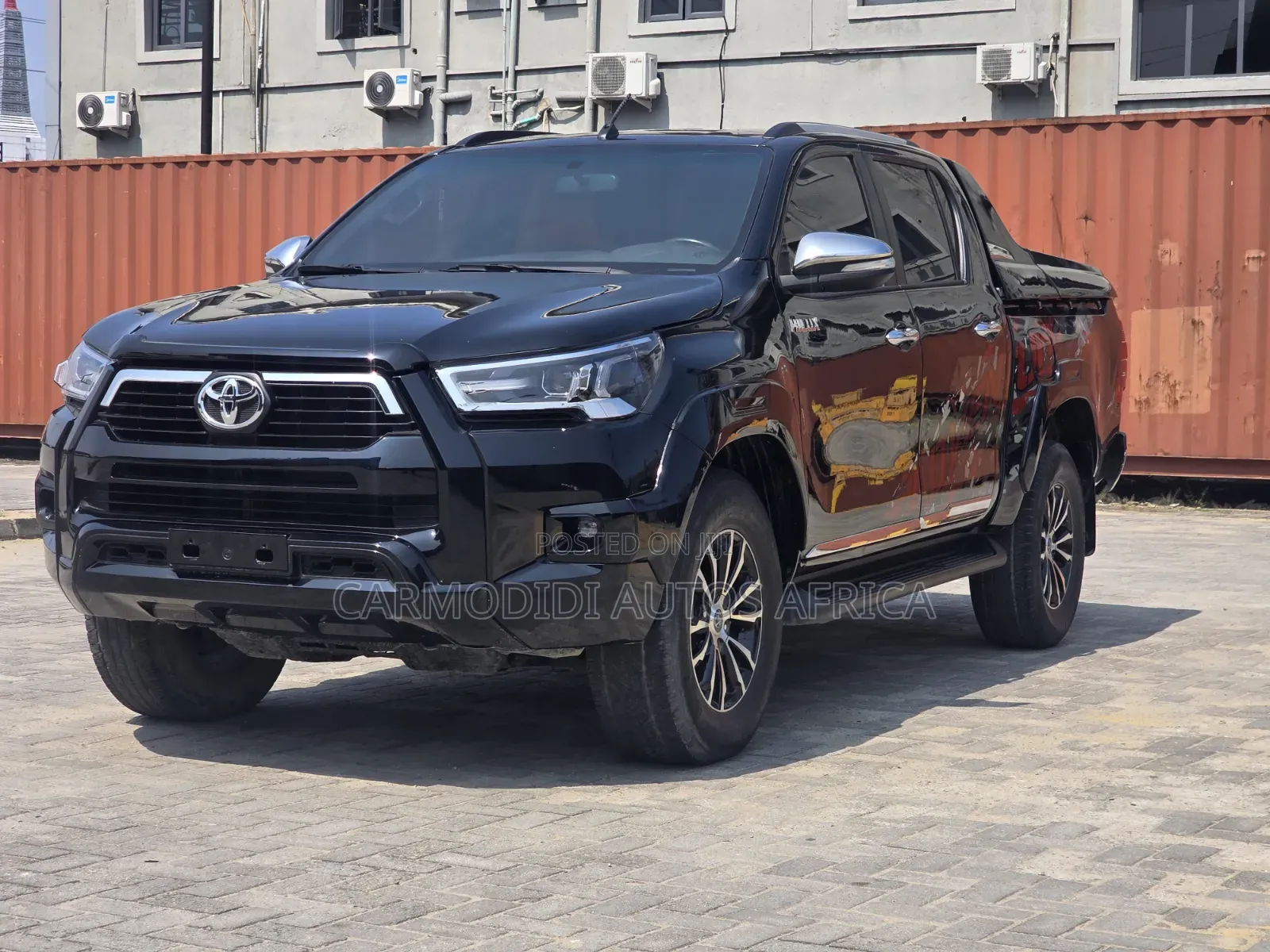 Toyota Hilux 2016 Black