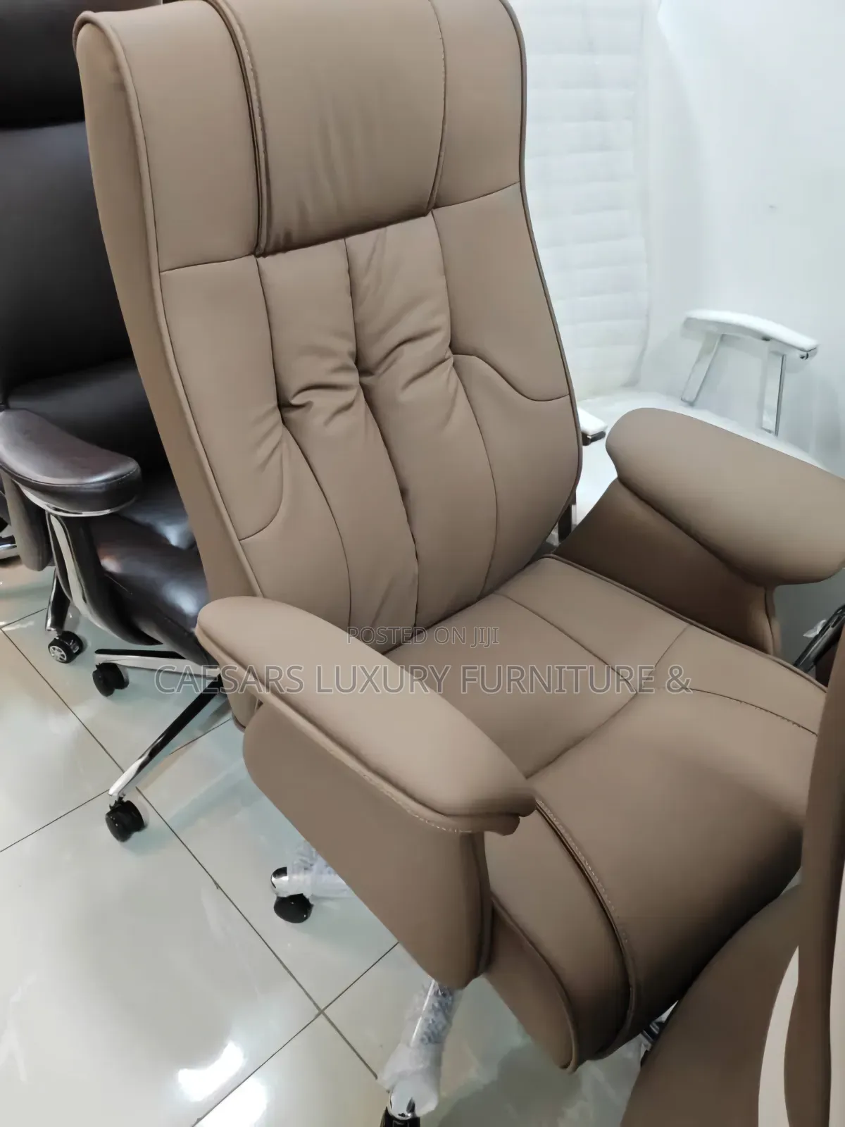 Executive High-Back Office Boss Chair –Beige