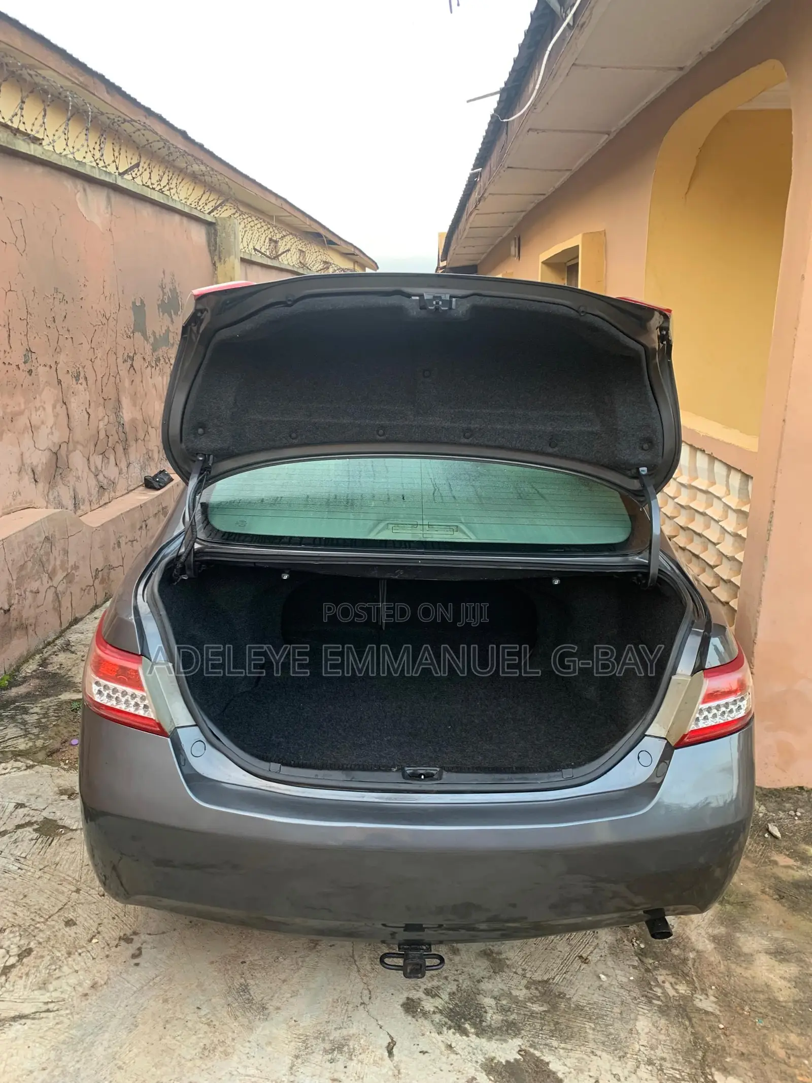 Toyota Camry 2010 Gray