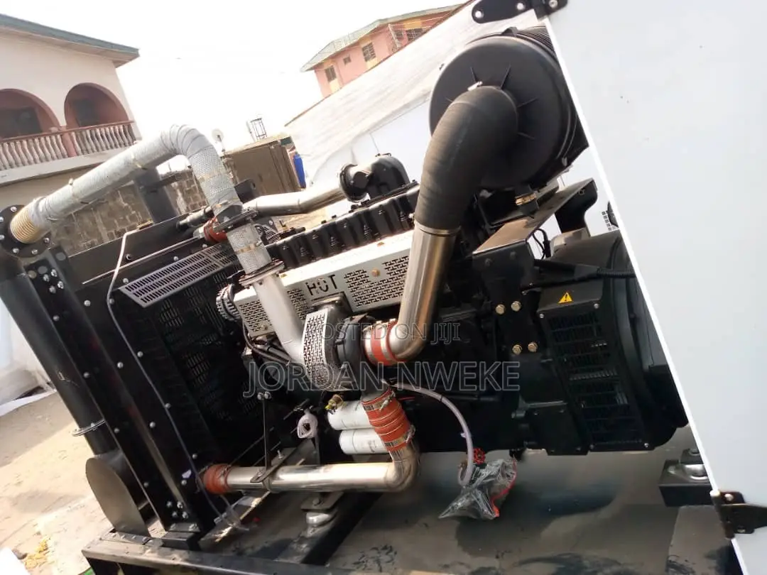 Original (200KVA)Perkins Engine England Standard
