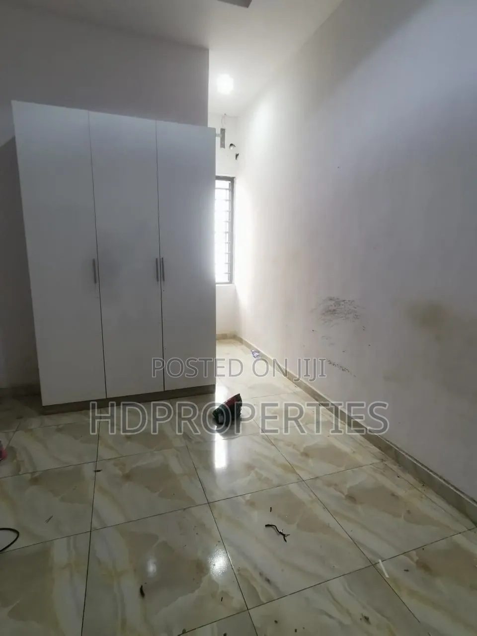 1bdrm Shared Apartment in Harris Drive, Lagos Island / Lagos Island