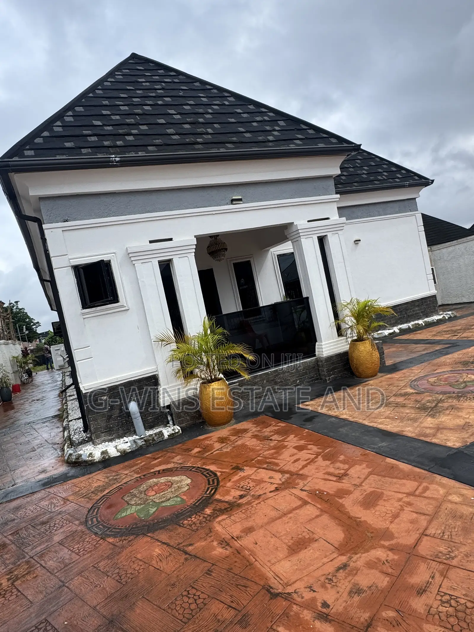 4bdrm Bungalow in Amagba Gra Extension, Benin City for sale