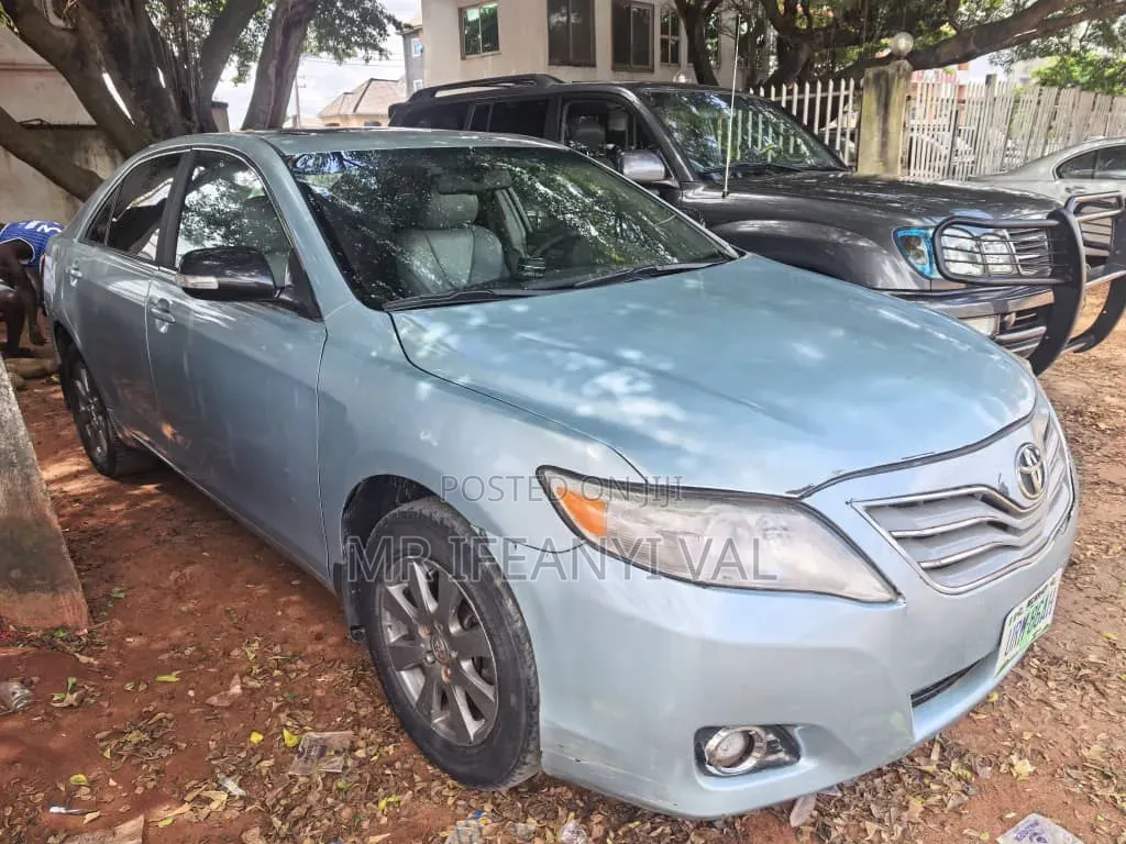 Toyota Camry XLE 4dr Sedan (2.4L 4cyl 5A) 2009 Blue