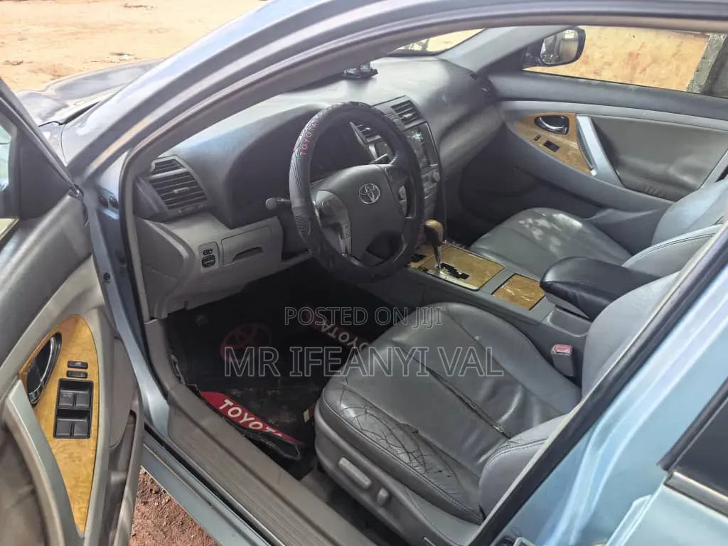 Toyota Camry XLE 4dr Sedan (2.4L 4cyl 5A) 2009 Blue