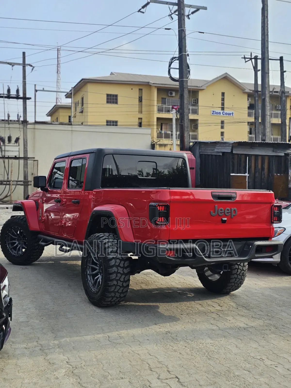 Jeep Gladiator Overland 2022 Red