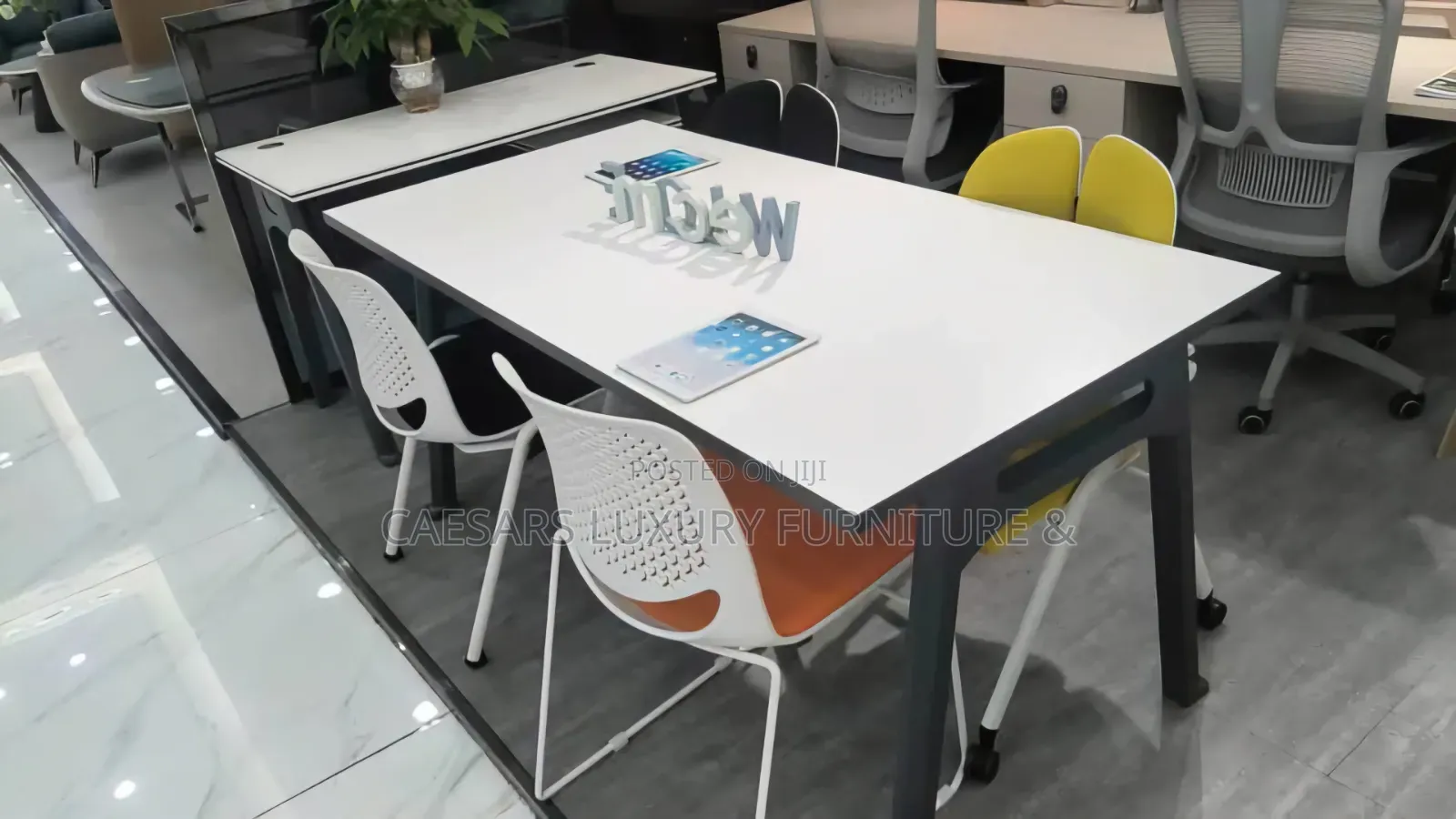 Mobile Foldable Training Table With Plastic Training Chairs Set