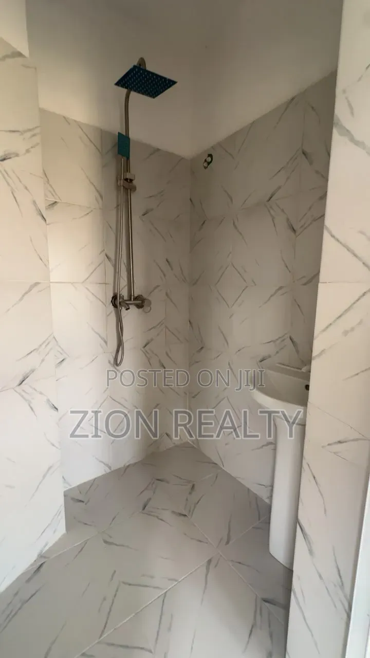 2bdrm Apartment in Call In Access, Sangotedo for rent