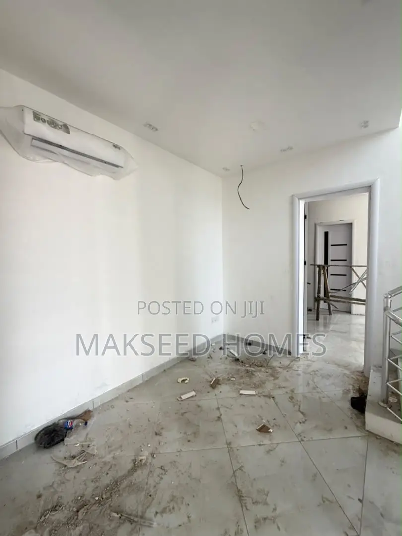 4bdrm Townhouse/Terrace in Oniru, Victoria Island for sale