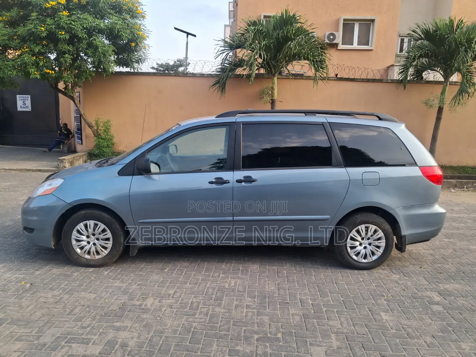 Toyota Sienna CE 8 Passenger 2010 Blue