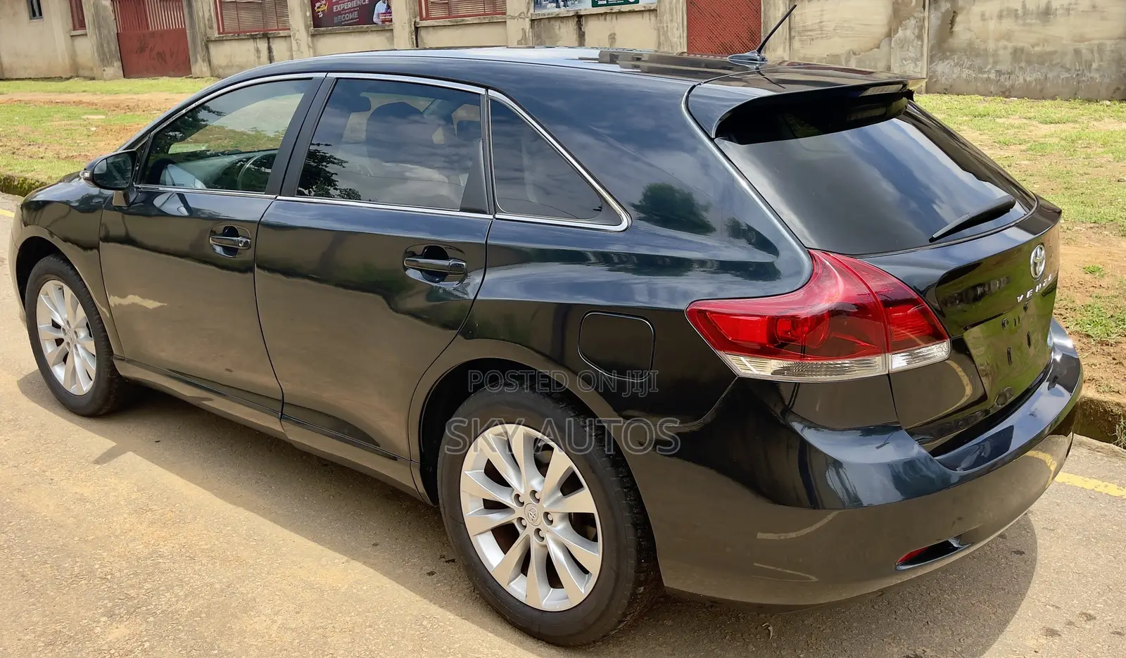 Toyota Venza LE 4dr Wagon (2.7L 4cyl 6A) 2014 Black