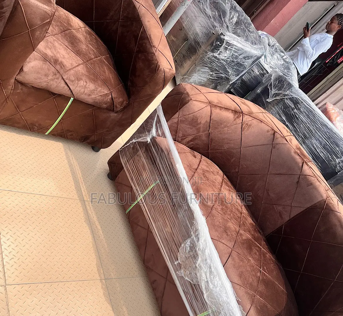 4 Seaters Sofa Set Available for Pickup and Delivery