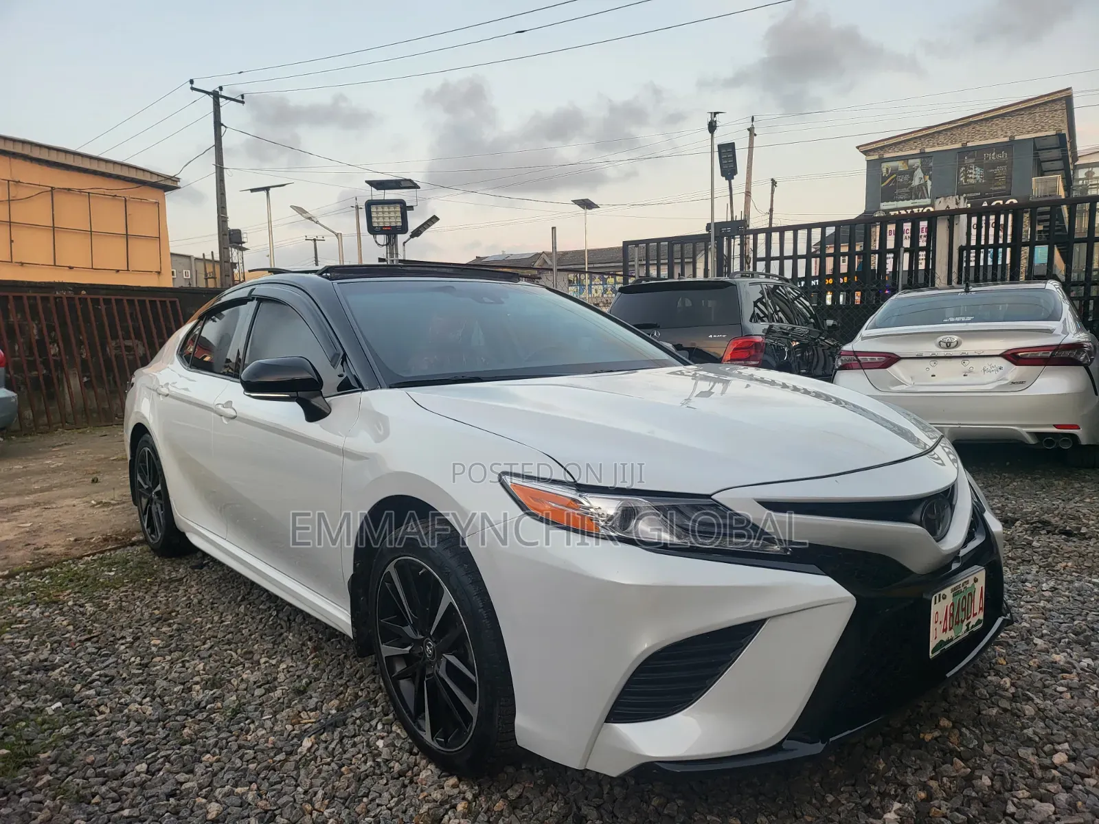 Toyota Camry 2019 White