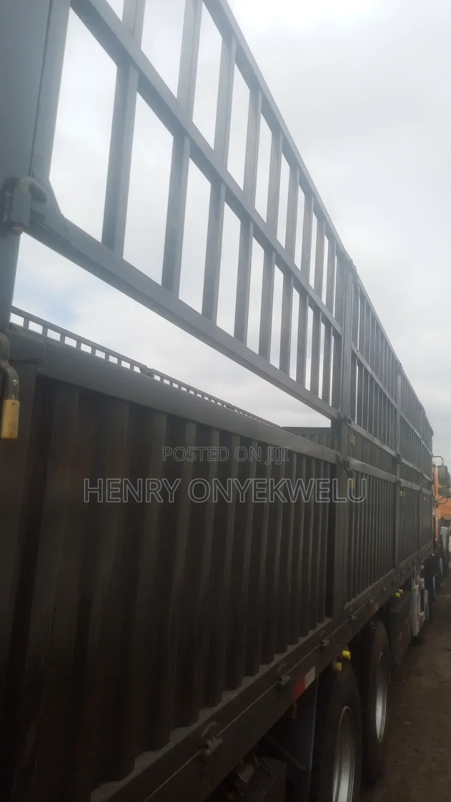12 Tyres Semi Trialer