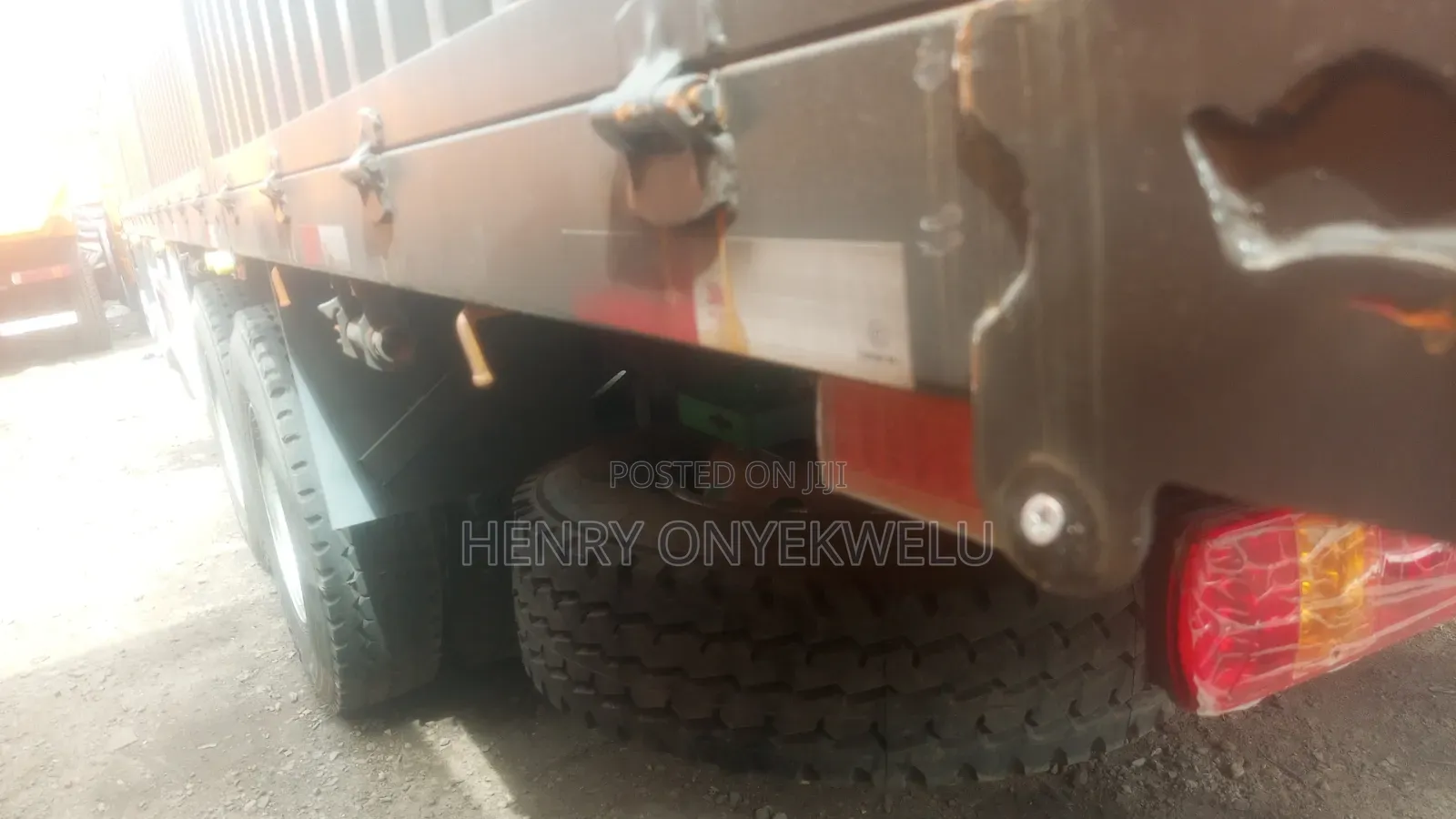 12 Tyres Semi Trialer