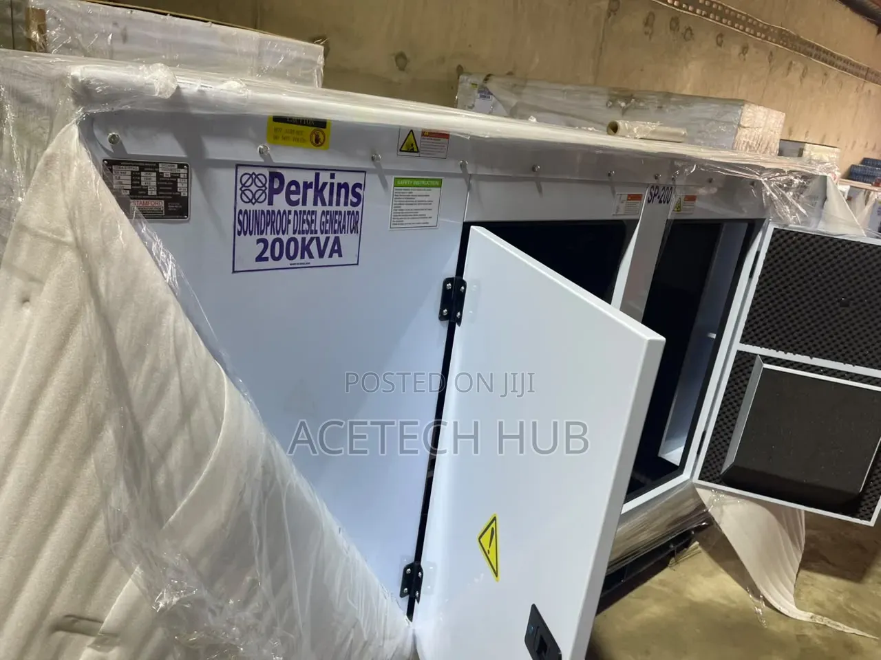 Perkins 200kVA Soundproof Diesel Generator for Sale