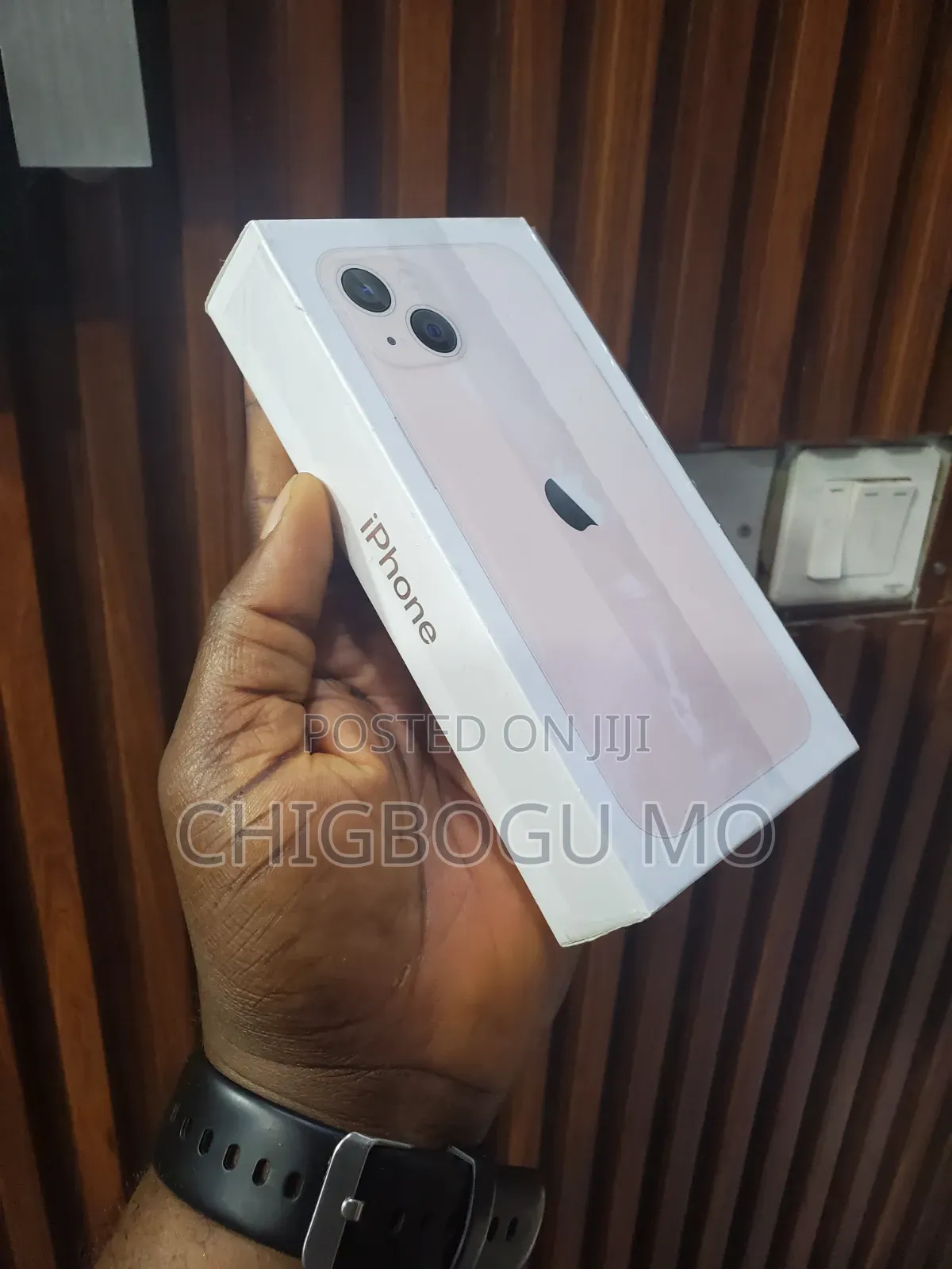 New Apple iPhone 13 128 GB Pink