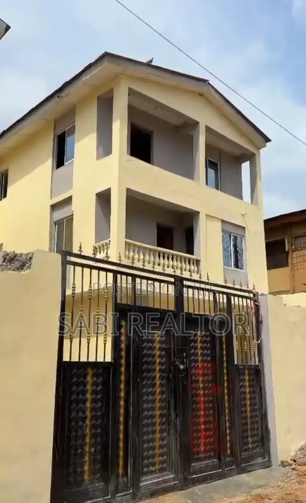 3bdrm Block of Flats in Egbeda for sale
