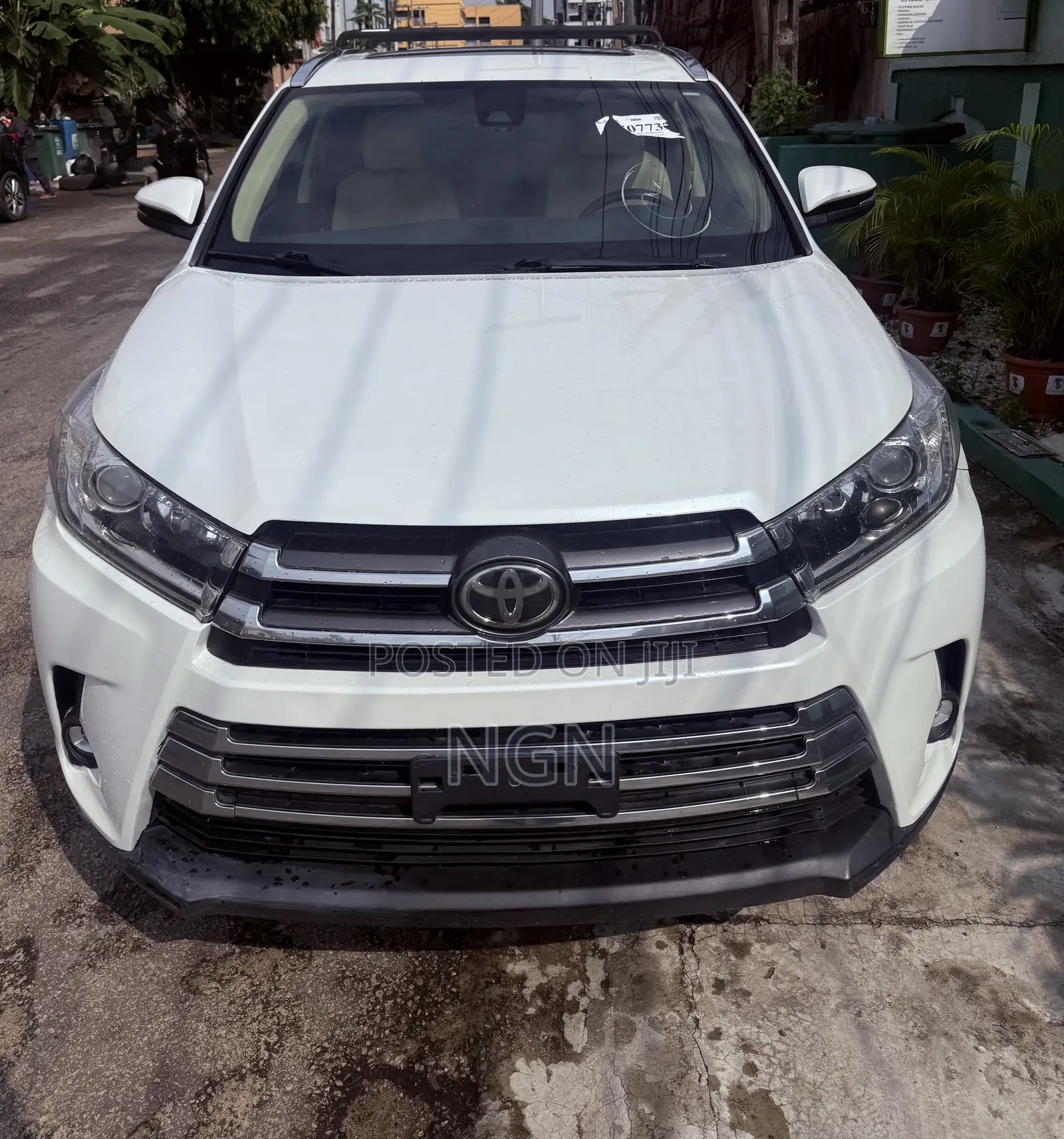 Toyota Highlander Limited 2019 White