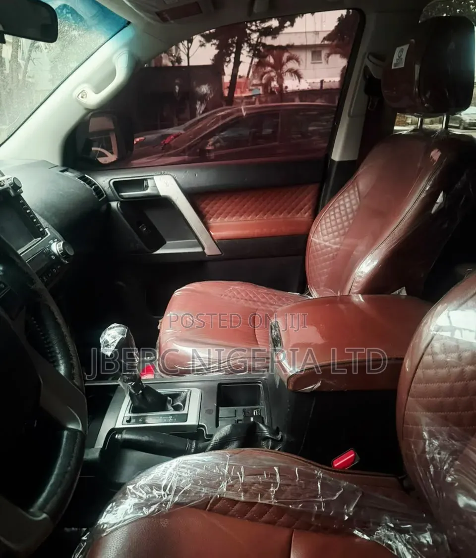 Toyota Land Cruiser Prado 2017 Black