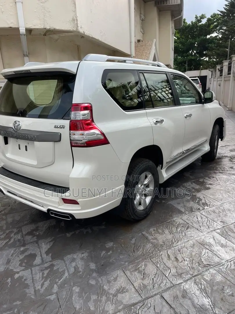 Toyota Land Cruiser Prado 4.0 Petrol GX-R 2015 White
