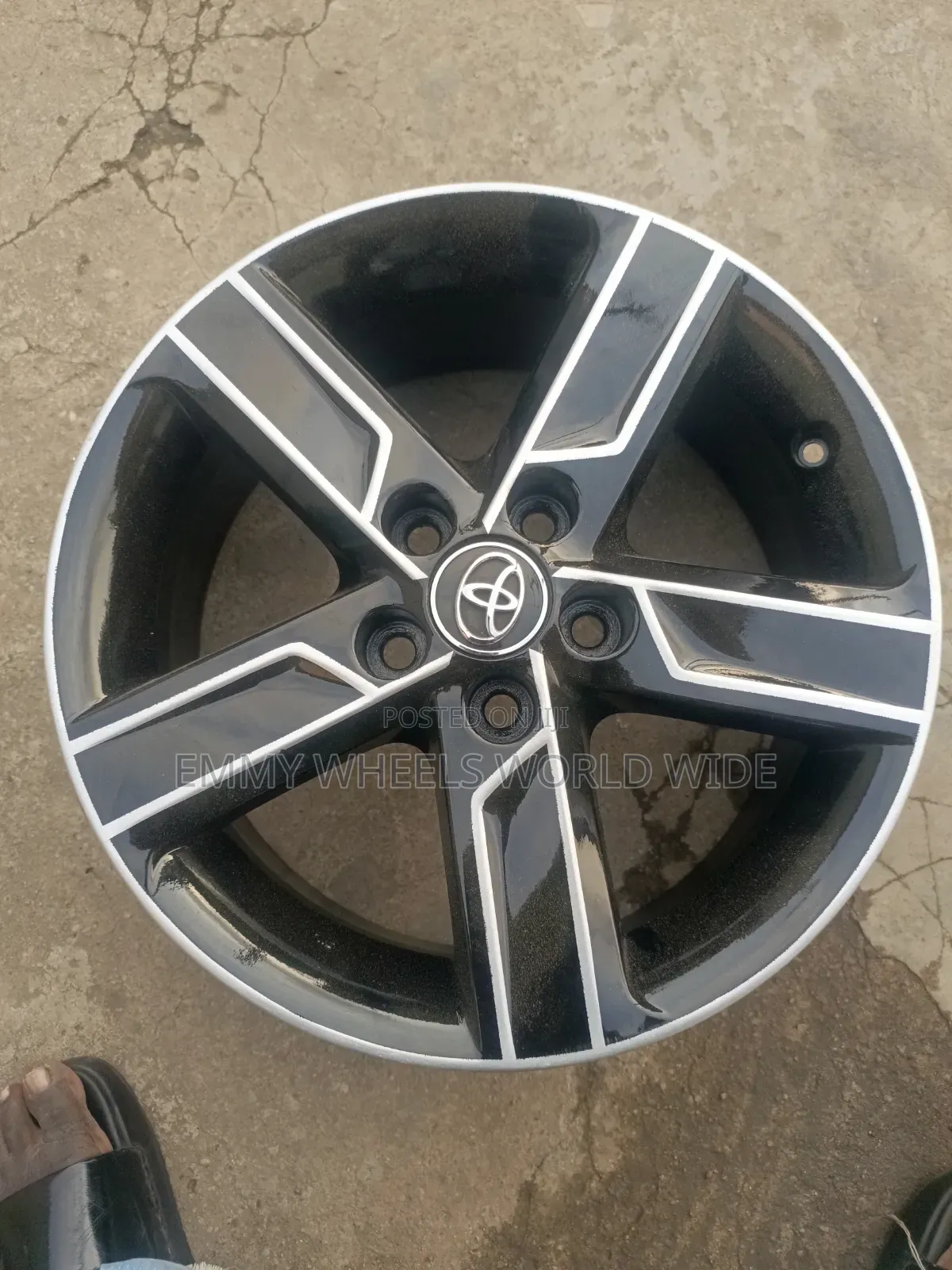 17inches for Toyota Camry Black and Silver Direct Tokunbo 2012 Camry