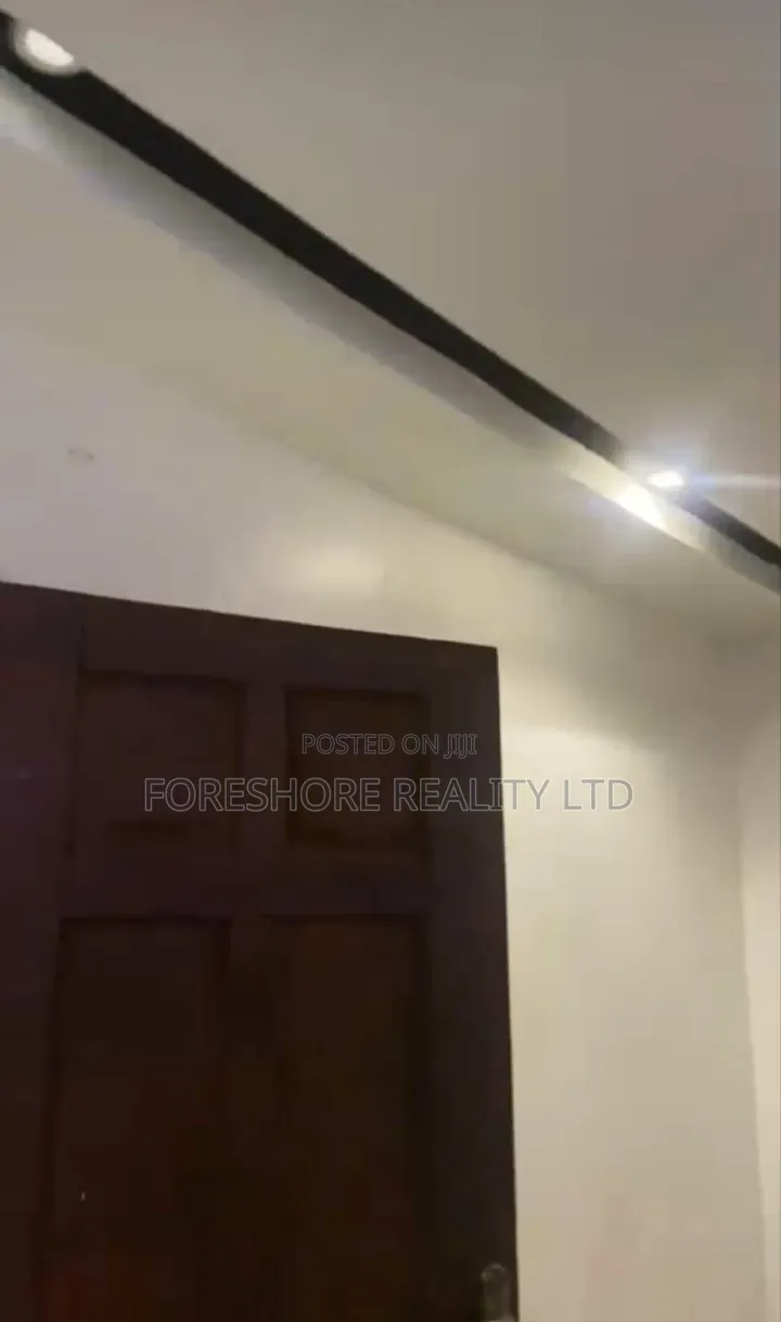 3bdrm Apartment in Agboyi for rent