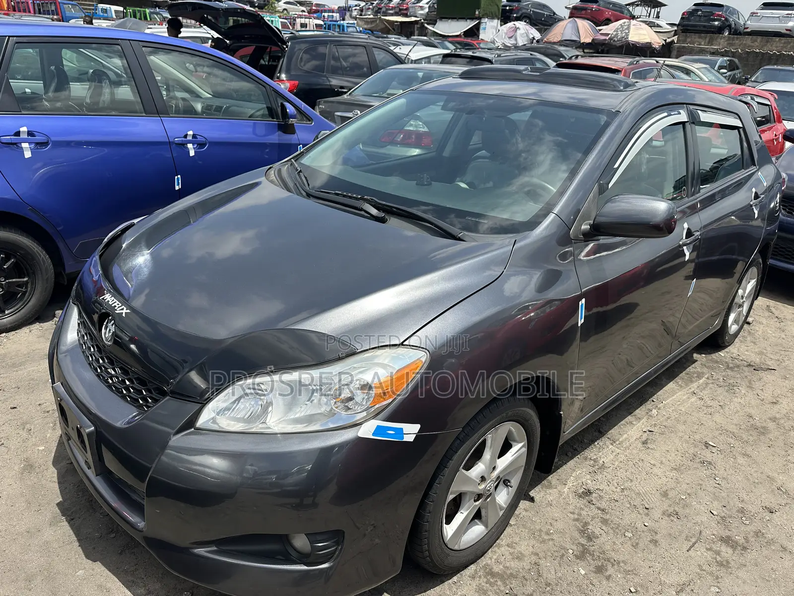 Toyota Matrix L Hatchback FWD (1.8L 4cyl 5M) 2012 Gray