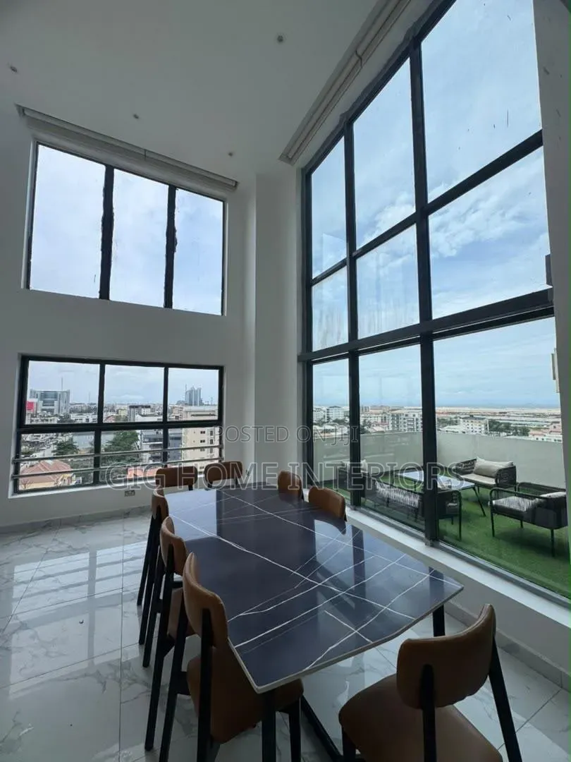 4bdrm Apartment in Vi, Ajah for sale