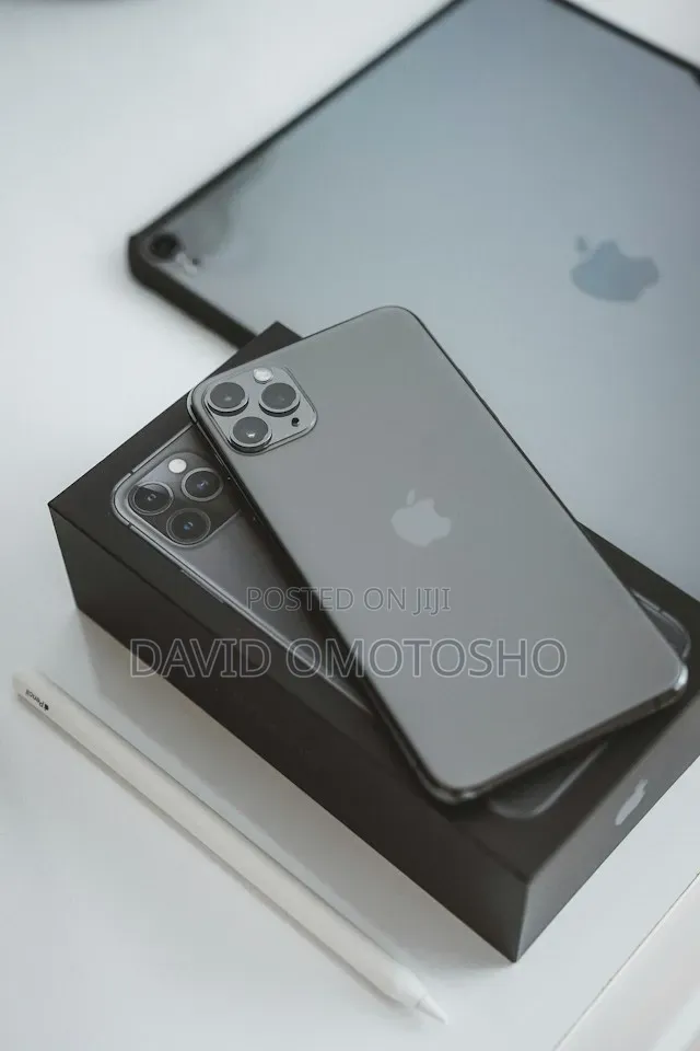 New Apple iPhone 11 Pro Max 256 GB Gray