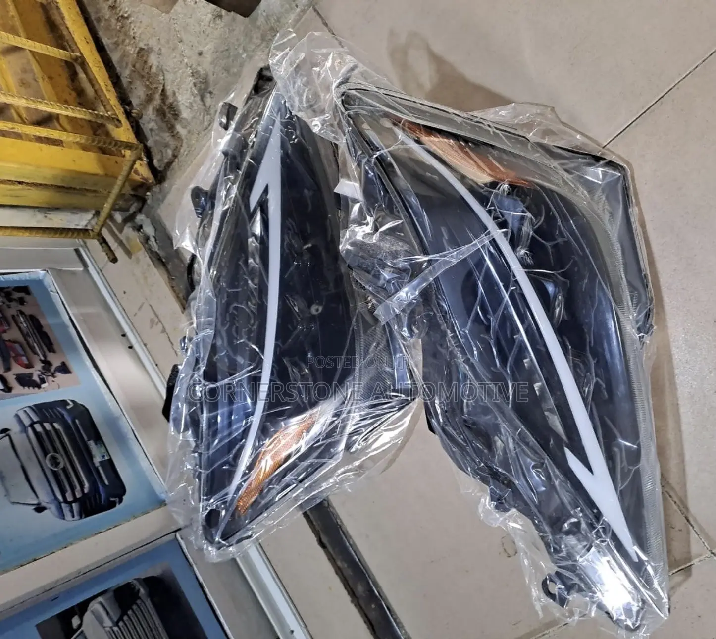Head Lamp IS 250 2020
