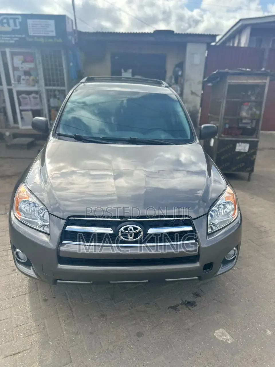 Toyota RAV4 2011 Brown