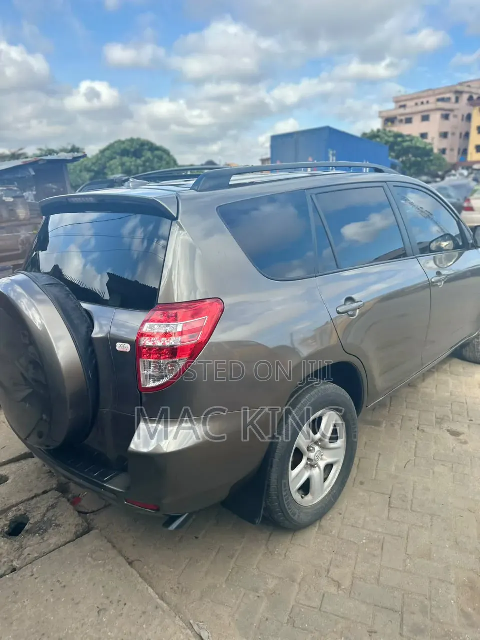 Toyota RAV4 2011 Brown