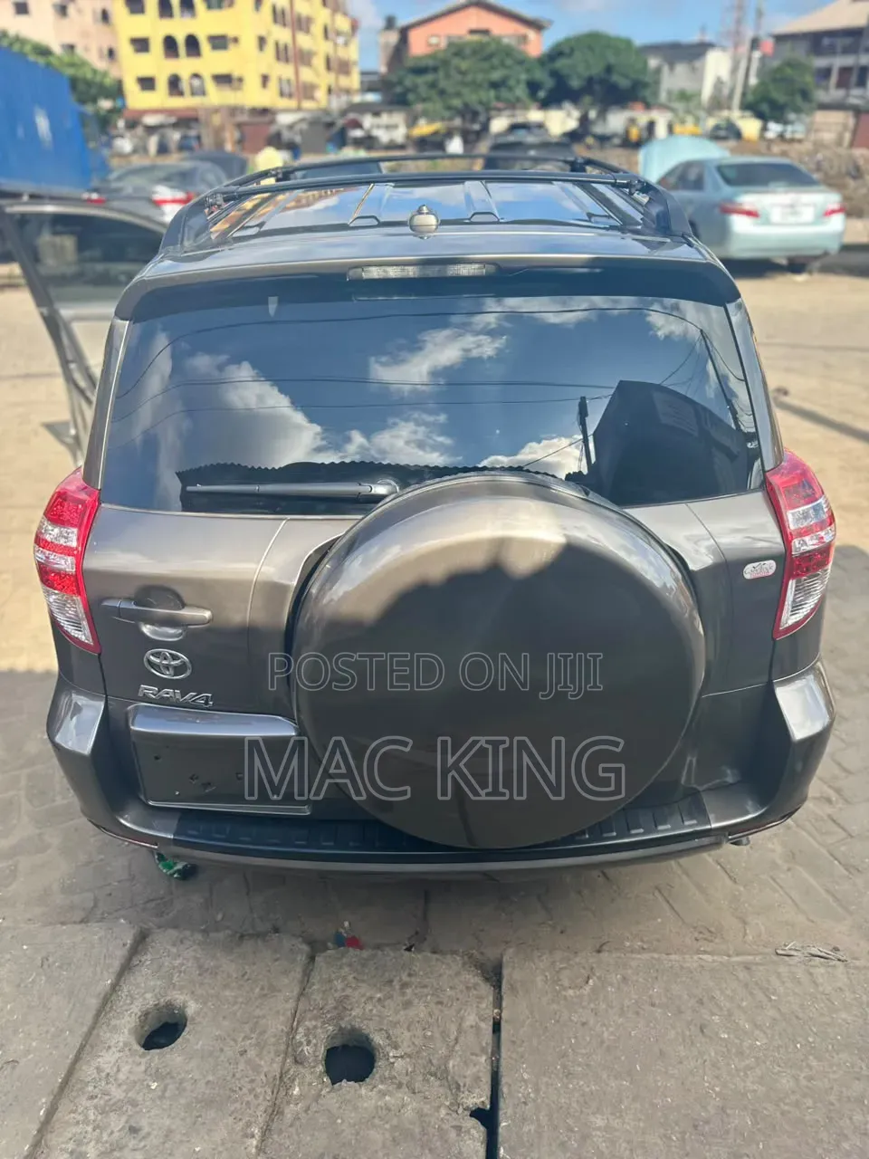 Toyota RAV4 2011 Brown