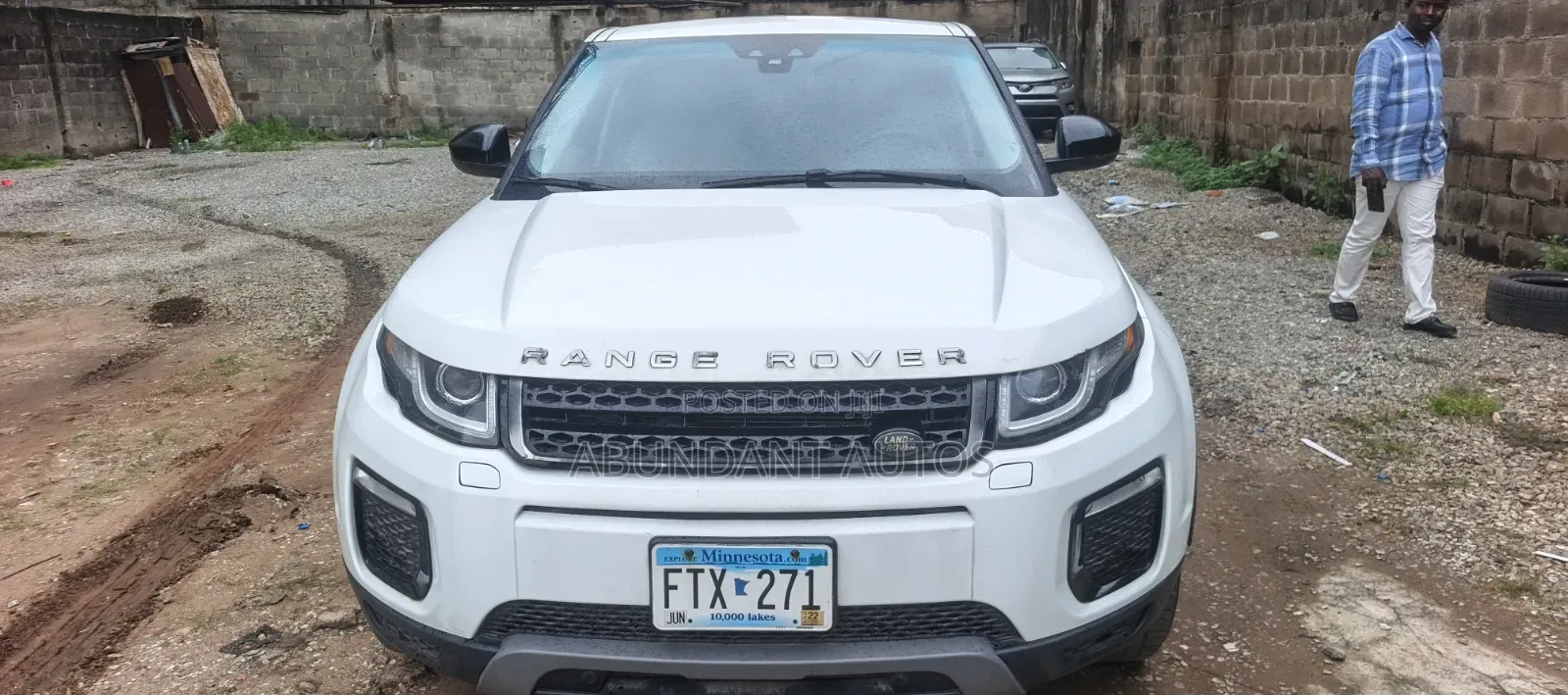 Land Rover Range Rover Evoque SE 5dr 4x4 (2.0L 4cyl 9A) 2016 White