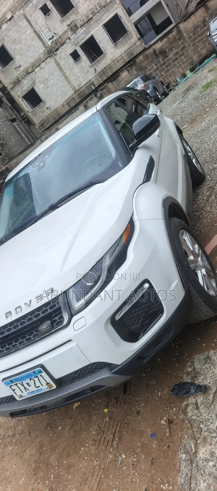 Land Rover Range Rover Evoque SE 5dr 4x4 (2.0L 4cyl 9A) 2016 White