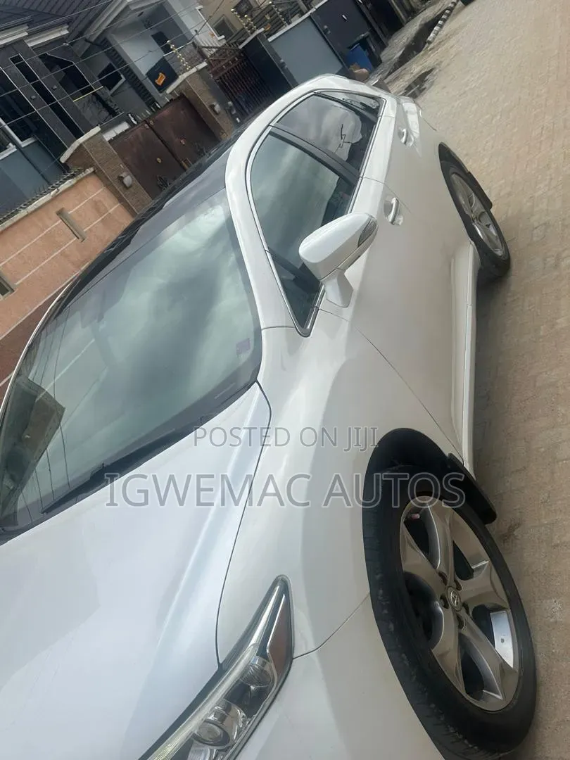 Toyota Venza Limited 2016 White