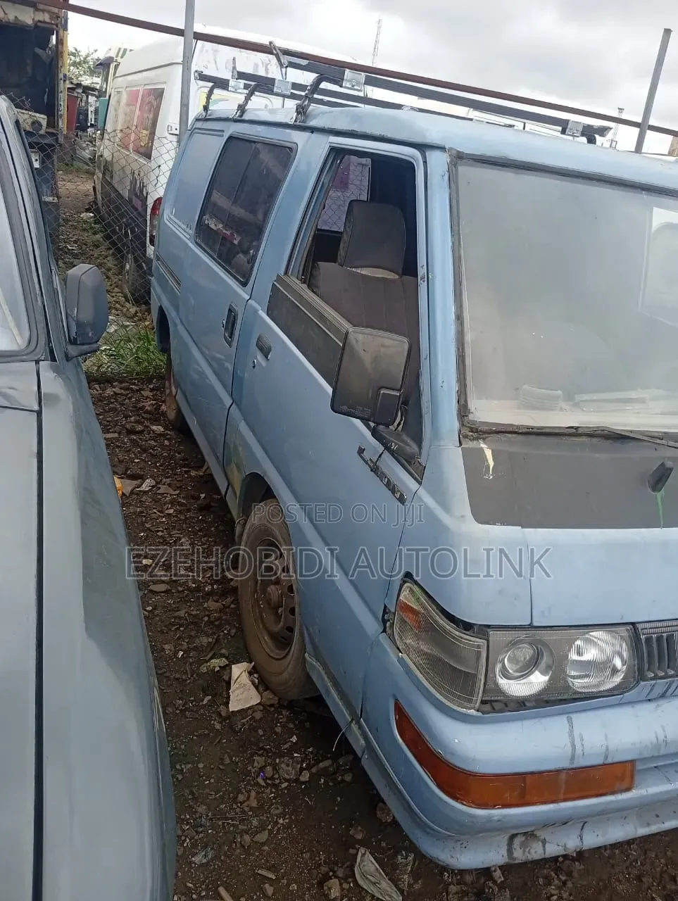 Mitsubishi L300 1999